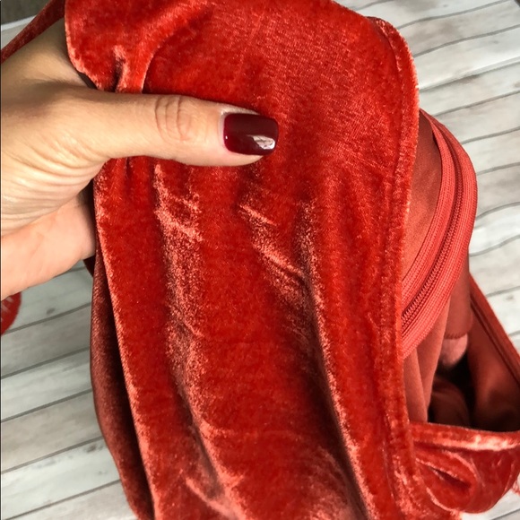 Lulu’s Rust Orange Velvet Ruched Bodycon Dress - Picture 6 of 9